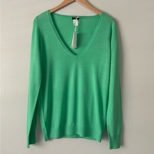 J. Crew Woman’s FEATHERWEIGHT MERINO SWEATER Green Sz M NWT